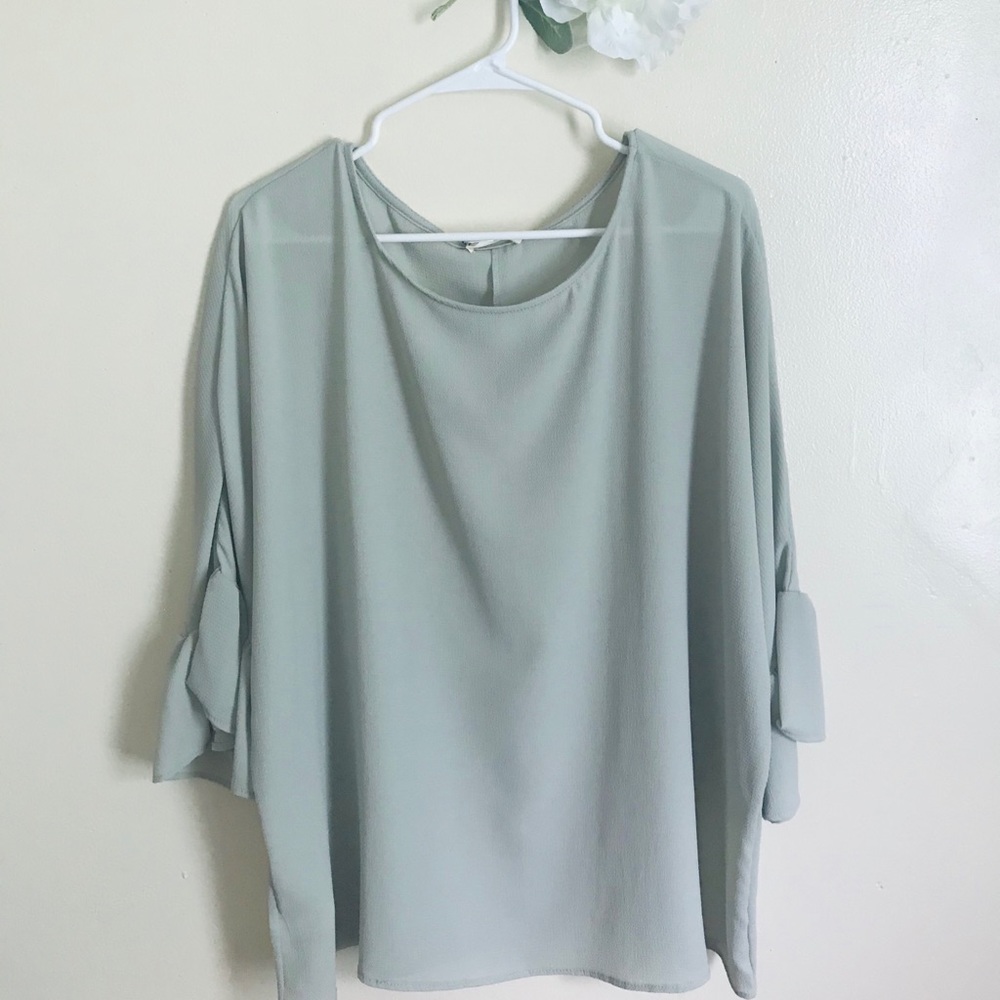 🌿 𝚙𝚕𝚞𝚜 𝚛𝚞𝚏𝚏𝚕𝚎 𝚋𝚕𝚘𝚞𝚜𝚎